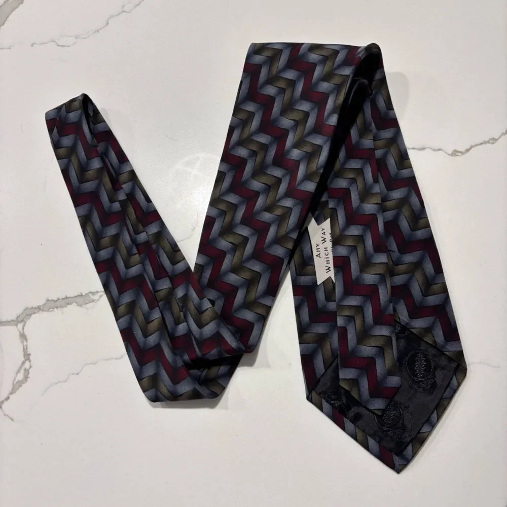 Vintage 1996 Grateful Dead Twelfth Set Blue Metallic Chevron Silk Tie Collectors